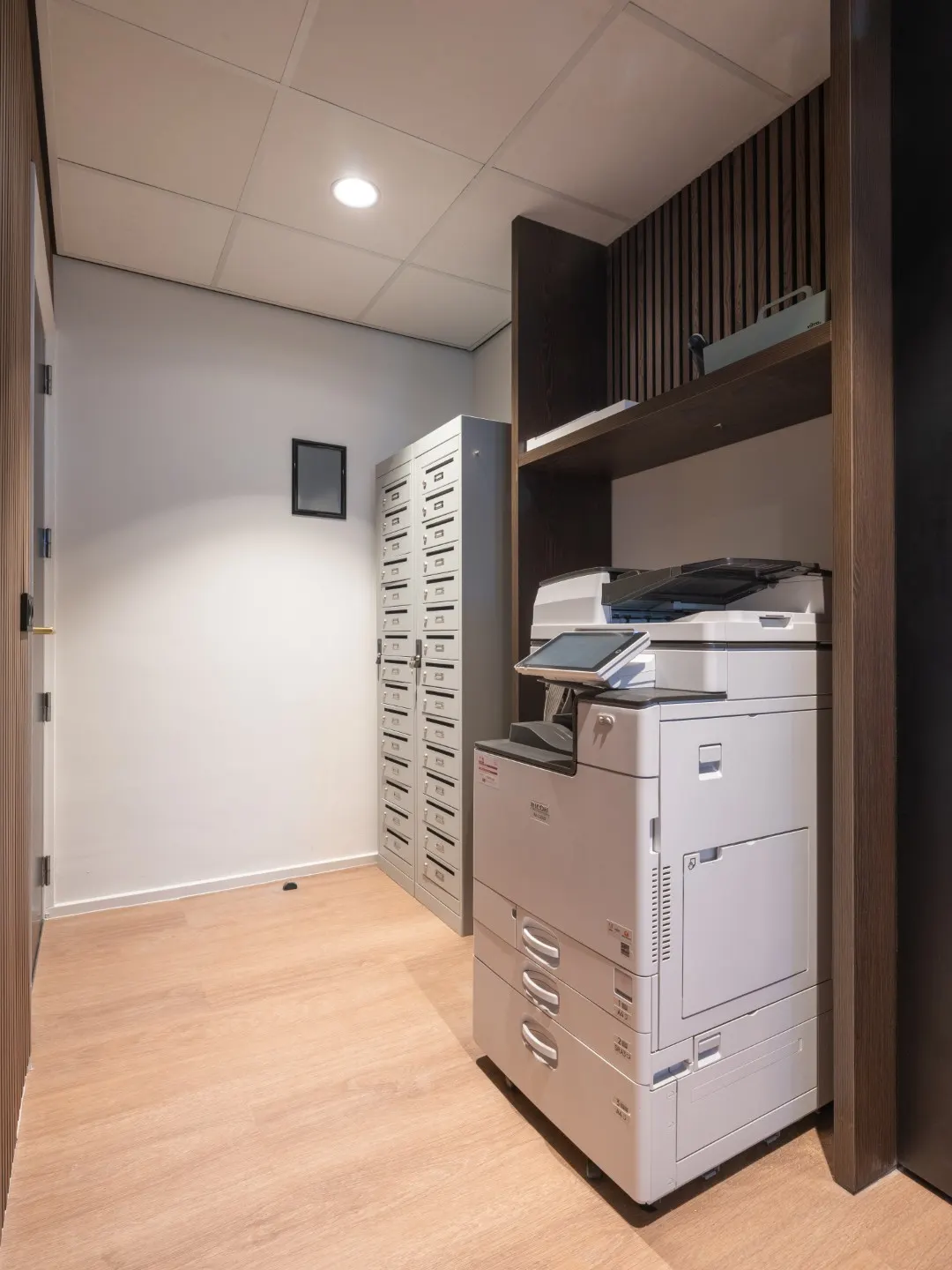 Printhoek met printer en scanner voor A4 en A3 in Office Capital Maastricht-Airport